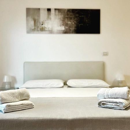 Апартаменти Miniapart Vico V Барі Екстер'єр фото