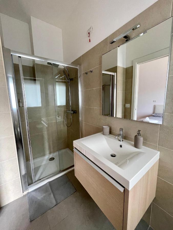 Апартаменти Miniapart Vico V Барі Екстер'єр фото